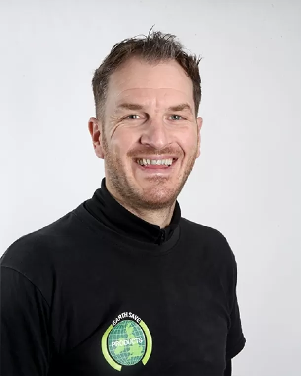 Jamie Webb Installation Manager at Earth Save Products